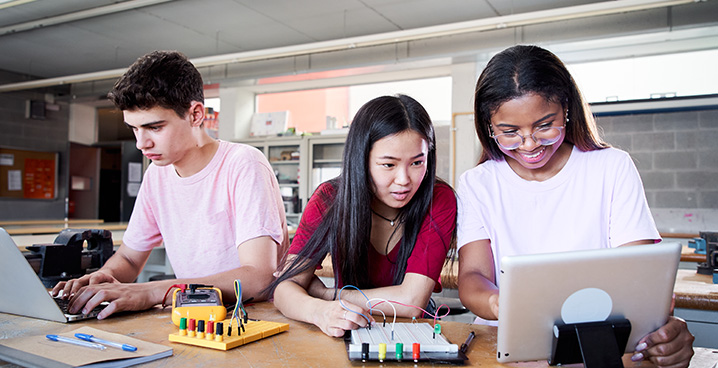 Lincoln Laboratory Radar Introduction for Student Engineers